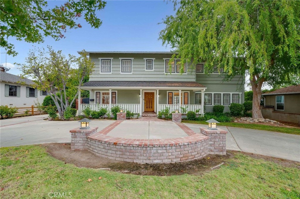6322 N Del Loma Avenue