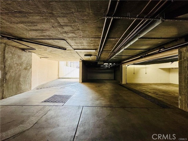 118 N Allen Ave, Pasadena CA: https://media.crmls.org/medias/8334465e-c67d-466e-90db-028a31a8be1b.jpg