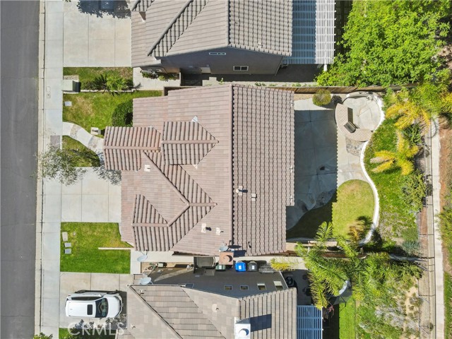 28445 Silverking Trail, Saugus CA: https://media.crmls.org/medias/83346cf8-4fb1-45e1-86ae-31ea59300ff6.jpg