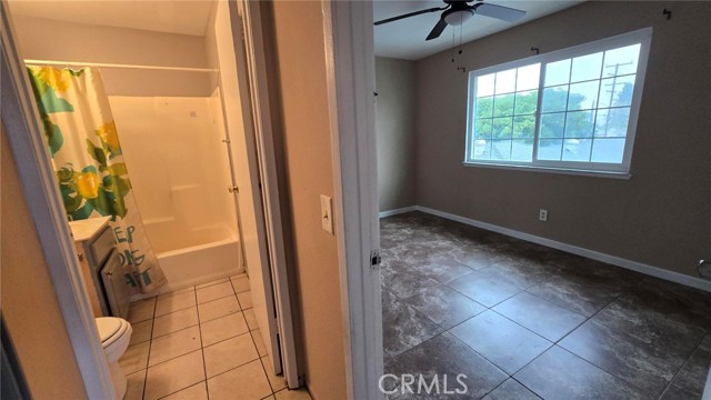 Detail Gallery Image 5 of 16 For 308 N Millard #312,  Rialto,  CA 92376 - 2 Beds | 1 Baths