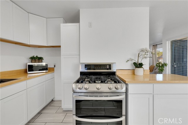 Detail Gallery Image 9 of 14 For 44347 Stanridge Ave, Lancaster,  CA 93535 - 3 Beds | 1 Baths