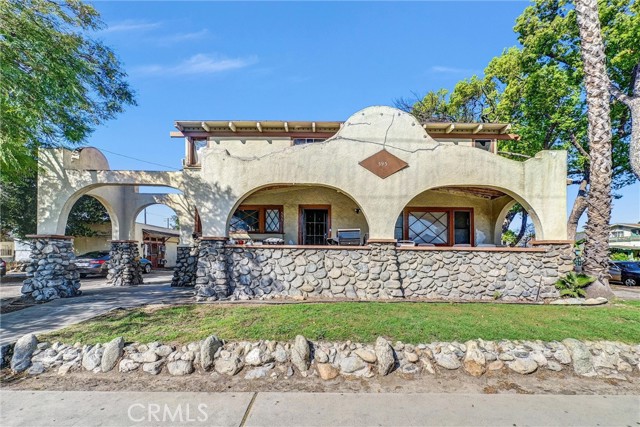 Detail Gallery Image 3 of 16 For 593 N San Antonio, Pomona,  CA 91767 - – Beds | – Baths