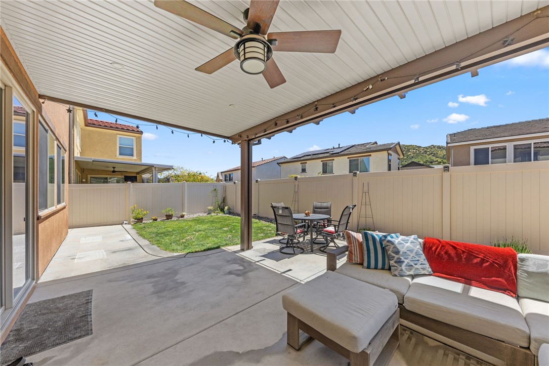 Detail Gallery Image 33 of 41 For 24223 Dandelion Ct, Lake Elsinore,  CA 92532 - 4 Beds | 2/1 Baths