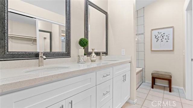 14981 Daisy Circle, Fontana CA: https://media.crmls.org/medias/8336a298-48b6-4b1e-be77-48c38c793659.jpg