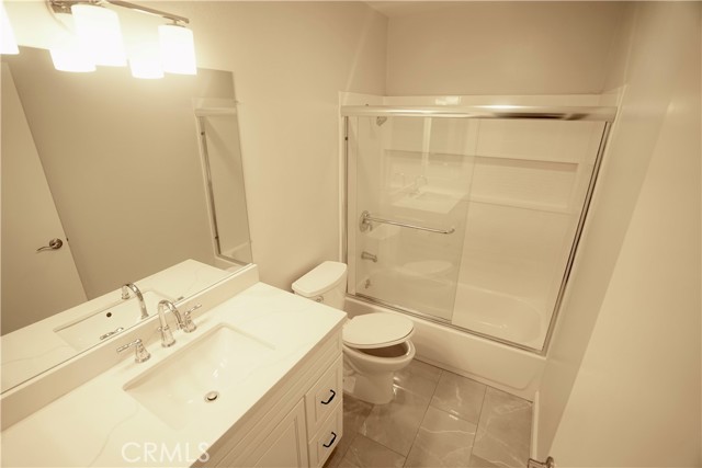 Detail Gallery Image 32 of 48 For 220 N Moore Ave #D,  Monterey Park,  CA 91754 - 3 Beds | 2/1 Baths