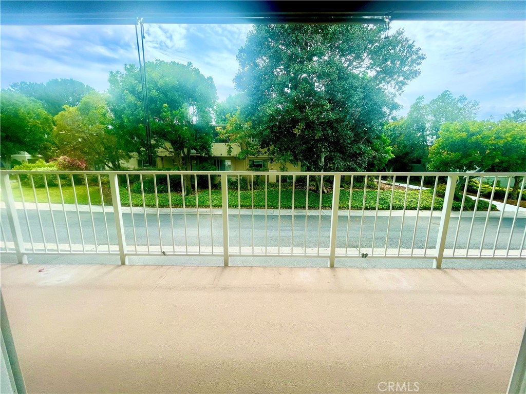 https://media.crmls.org/medias/8337cb6e-d2eb-42e5-893a-54760a60fcca.jpg?preset=X-Large