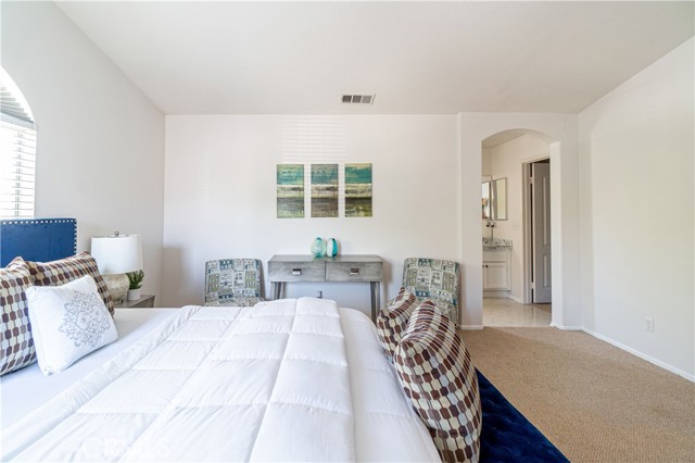 Detail Gallery Image 11 of 39 For 700 Festivo St, Oxnard,  CA 93030 - 4 Beds | 2/1 Baths