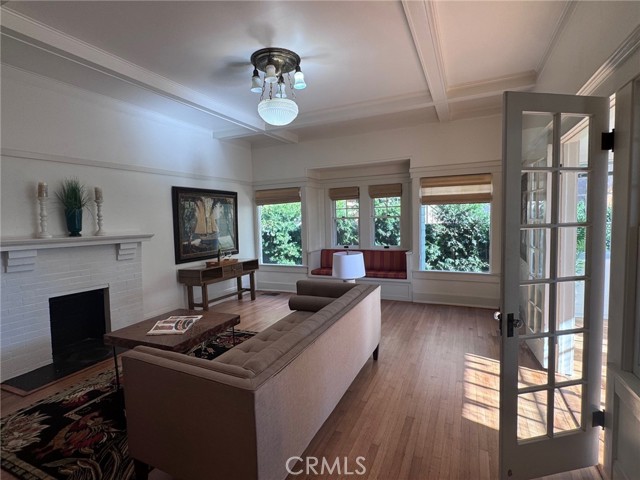 4115 S Carolina Street, San Pedro CA: https://media.crmls.org/medias/83386813-dc02-4660-b859-0e8fa71858c8.jpg