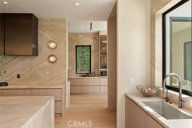 16093 Royal Oak Road photo 31