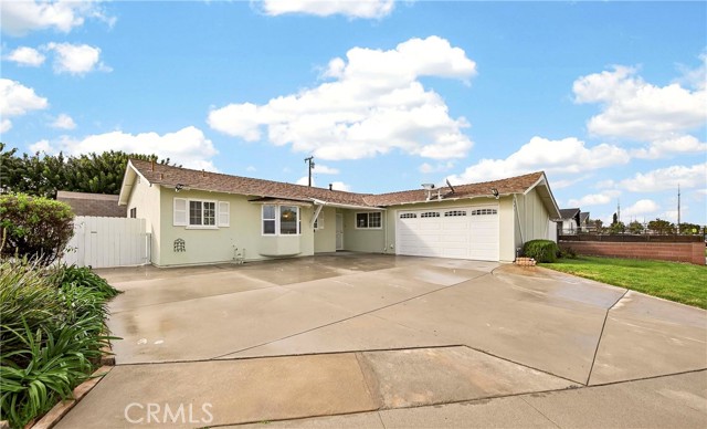 Detail Gallery Image 2 of 45 For 7961 La Corona Way, Buena Park,  CA 90620 - 3 Beds | 2 Baths