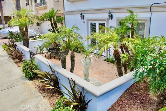 1550 Monterey Boulevard, Hermosa Beach, California 90254, 3 Bedrooms Bedrooms, ,1 BathroomBathrooms,Residential,Sold,Monterey,SB21111143