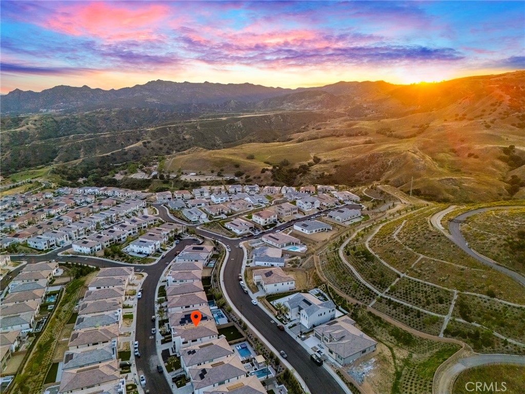 https://media.crmls.org/medias/83398e00-e666-4c4d-a79c-978bb652c705.jpg?preset=X-Large