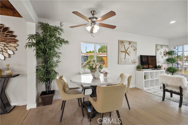 369 Lang Avenue, La Puente CA: https://media.crmls.org/medias/8339dd34-218b-4d08-841e-abe9d66882c9.jpg