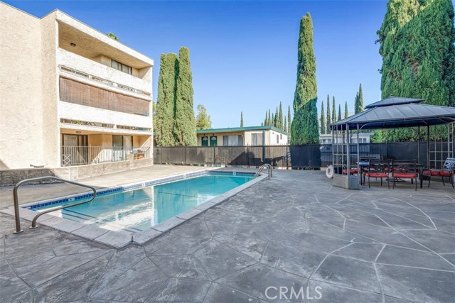 65 N Allen Avenue, Pasadena CA: https://media.crmls.org/medias/833b6271-3322-4d04-8bf7-e646fcec4e78.jpg