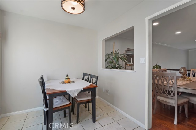 Detail Gallery Image 7 of 37 For 10030 Owensmouth Ave #8,  Chatsworth,  CA 91311 - 2 Beds | 2 Baths