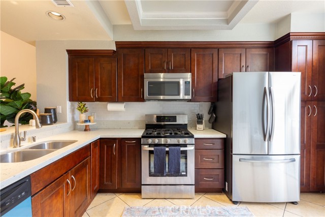 Detail Gallery Image 3 of 15 For 4512 Workman Mill Rd #331,  Whittier,  CA 90601 - 3 Beds | 2 Baths