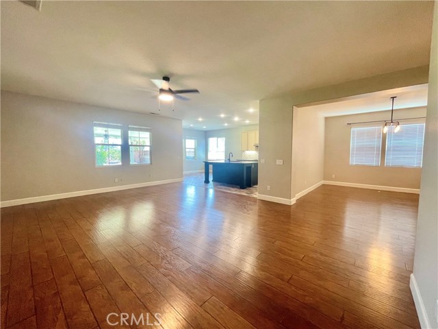 Detail Gallery Image 15 of 57 For 39326 Shree Rd, Temecula,  CA 92591 - 4 Beds | 3 Baths