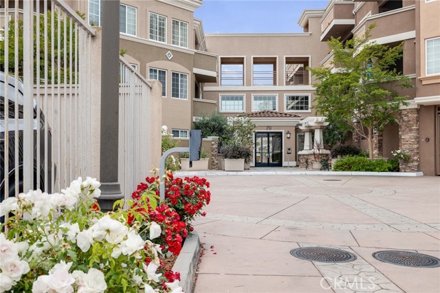2750 ARTESIA BLVD, Redondo Beach, California 90278, 2 Bedrooms Bedrooms, ,2 BathroomsBathrooms,Residential,Sold,ARTESIA BLVD,SB23099709