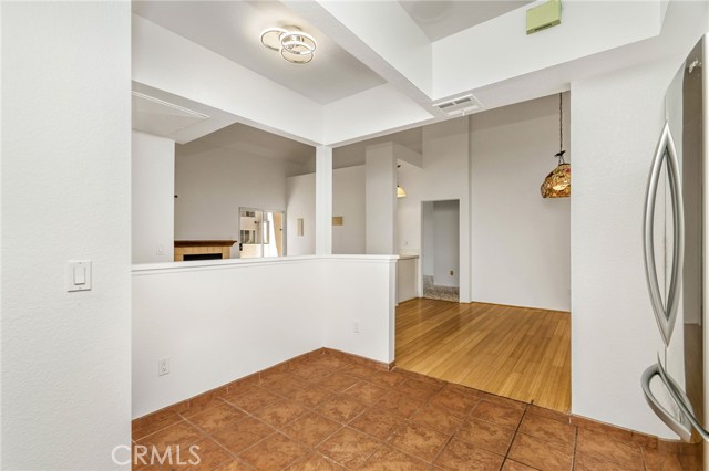 5420 Sylmar Avenue, Sherman Oaks CA: https://media.crmls.org/medias/833e7cee-2911-47eb-ab20-374c19626578.jpg