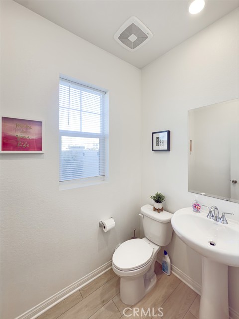 Detail Gallery Image 17 of 26 For 16188 Alamo Ct, Chino,  CA 91708 - 3 Beds | 2/1 Baths