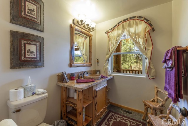 625 Cedar Glen Drive, Big Bear City CA: https://media.crmls.org/medias/833eaf78-d83f-4df0-998f-c2e2592f2243.jpg