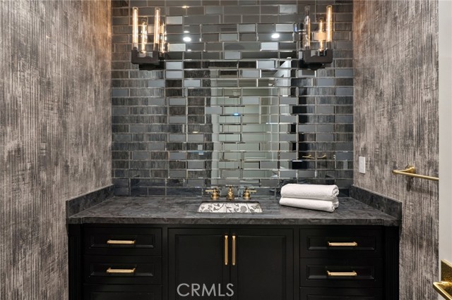 16630 Oldham Place, Encino CA: https://media.crmls.org/medias/833f3796-04e7-4dad-824e-bb7d4306abdd.jpg