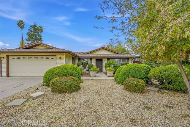 Detail Gallery Image 5 of 52 For 3447 La Jolla, Merced,  CA 95348 - 4 Beds | 2 Baths