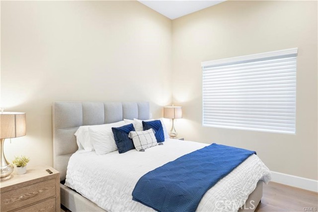 Detail Gallery Image 26 of 30 For 10178 Lightbreeze Cir, Huntington Beach,  CA 92646 - 5 Beds | 5 Baths
