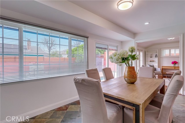 Detail Gallery Image 11 of 30 For 12640 Albers St, Valley Village,  CA 91607 - 6 Beds | 4 Baths