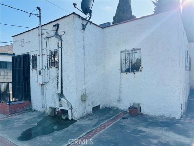 3500 S Norton Avenue, Los Angeles CA: https://media.crmls.org/medias/8340d29a-c91d-45c8-8657-e747f43ef003.jpg