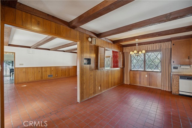 25 Buena Vista Avenue, San Luis Obispo CA: https://media.crmls.org/medias/8341d706-bef5-4d1a-ad60-214345c62366.jpg