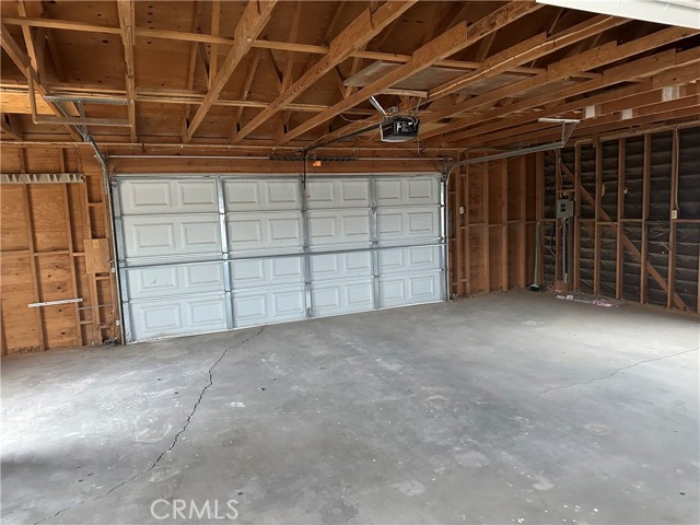 Detail Gallery Image 21 of 25 For 38333 E End, Lucerne Valley,  CA 92356 - 2 Beds | 1/2 Baths