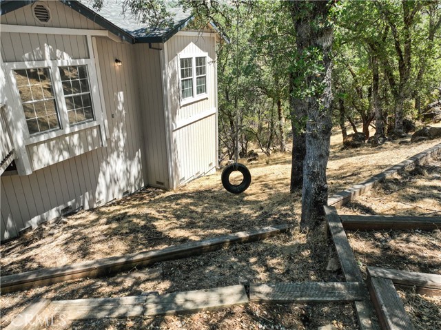 Detail Gallery Image 2 of 75 For 17039 Knollview Dr, Hidden Valley Lake,  CA 95467 - 4 Beds | 2/1 Baths