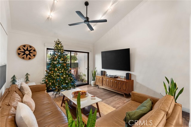 Detail Gallery Image 10 of 28 For 2323 Huntington St #904,  Huntington Beach,  CA 92648 - 3 Beds | 2 Baths