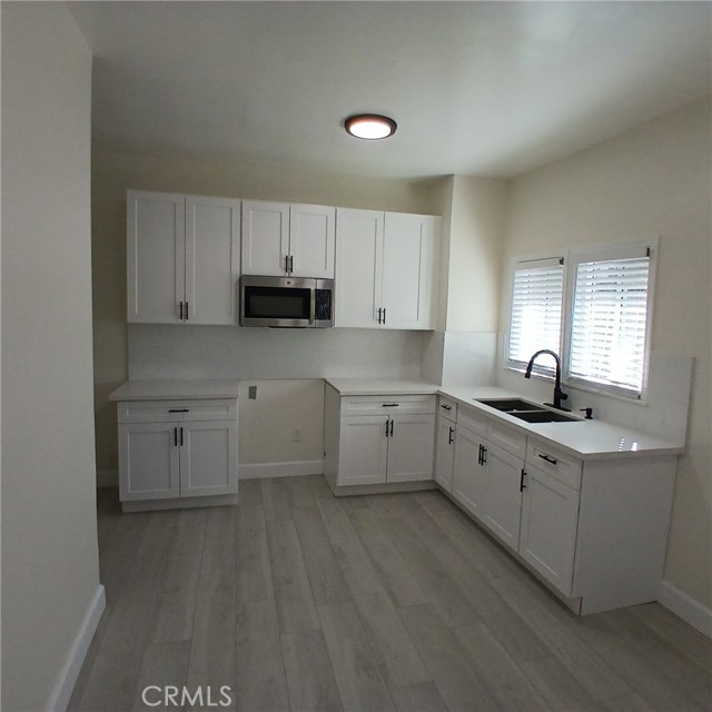 Detail Gallery Image 7 of 9 For 133 - 135 E 54th St, Los Angeles,  CA 90011 - – Beds | – Baths