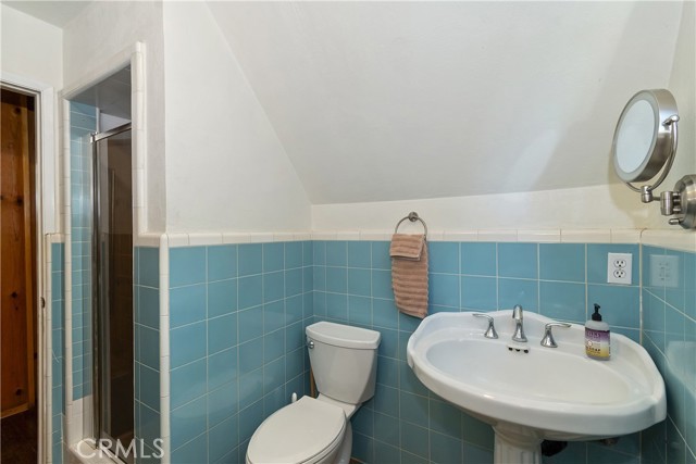 Detail Gallery Image 27 of 42 For 238 Bluebell, Lake Arrowhead,  CA 92352 - 5 Beds | 2 Baths