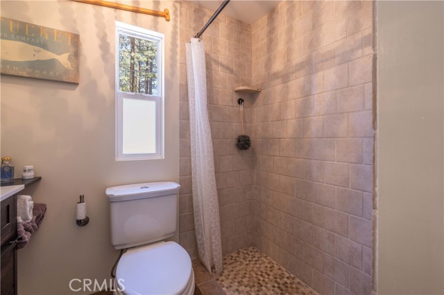 Detail Gallery Image 20 of 31 For 41150 Lahontan #E-2,  Big Bear Lake,  CA 92315 - 2 Beds | 2 Baths