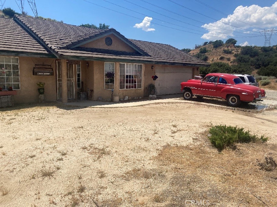 6850 Oak Hill Road, Oak Hills, CA 92344