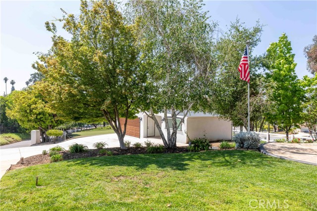 1615 Halsey Street, Redlands CA: https://media.crmls.org/medias/8345bdfe-1c31-4c8b-a814-72460f398747.jpg