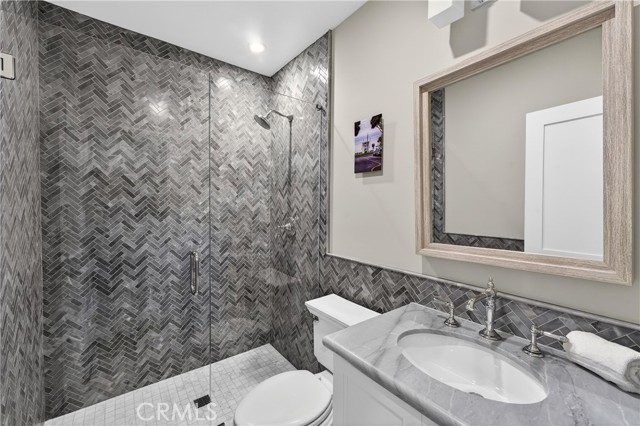 Detail Gallery Image 44 of 74 For 405 Blumont St, Laguna Beach,  CA 92651 - 5 Beds | 6/1 Baths