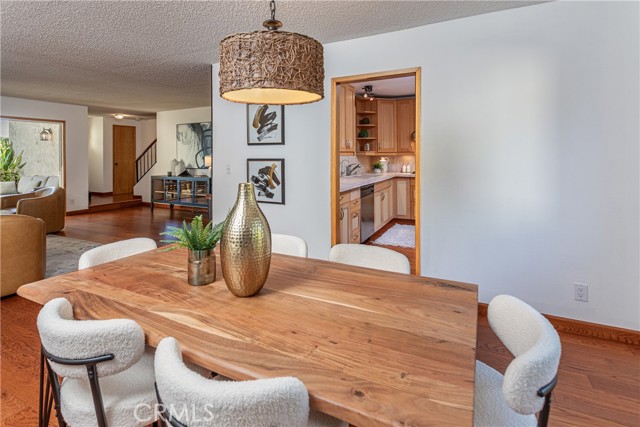 Detail Gallery Image 11 of 31 For 7727 via Capri, Burbank,  CA 91504 - 3 Beds | 3 Baths