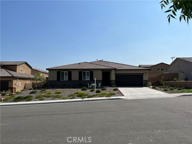 16072 Arrow Boulevard # A, Fontana, California 92335, 4 Bedrooms Bedrooms, ,2 BathroomsBathrooms,Residential,For Sale,16072 Arrow Boulevard # A,CRCV23005754