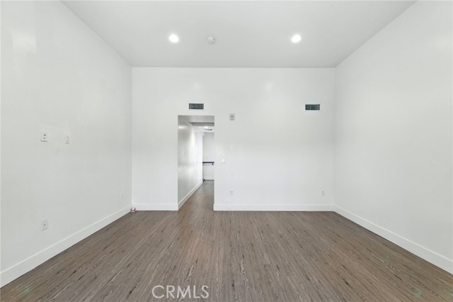 Detail Gallery Image 16 of 43 For 4461 Tujunga Ave #102,  Studio City,  CA 91602 - 3 Beds | 2/1 Baths
