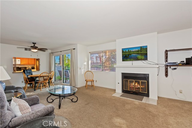 Detail Gallery Image 4 of 22 For 820 Trinity, Claremont,  CA 91711 - 2 Beds | 2 Baths