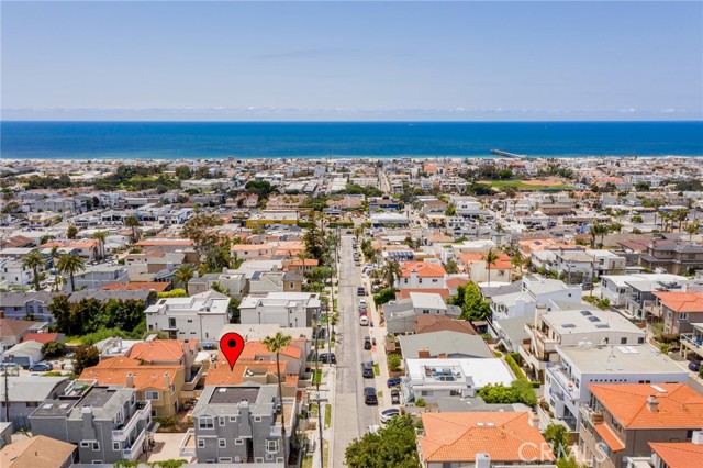 Detail Gallery Image 4 of 75 For 1042 7th St, Hermosa Beach,  CA 90254 - 4 Beds | 3/1 Baths