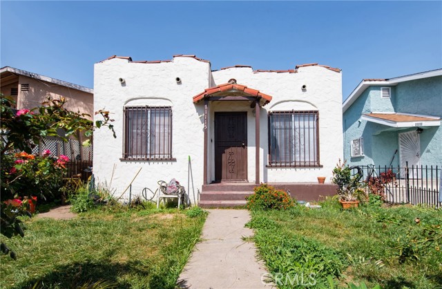 11113 S Budlong Ave, Los Angeles, CA 90044