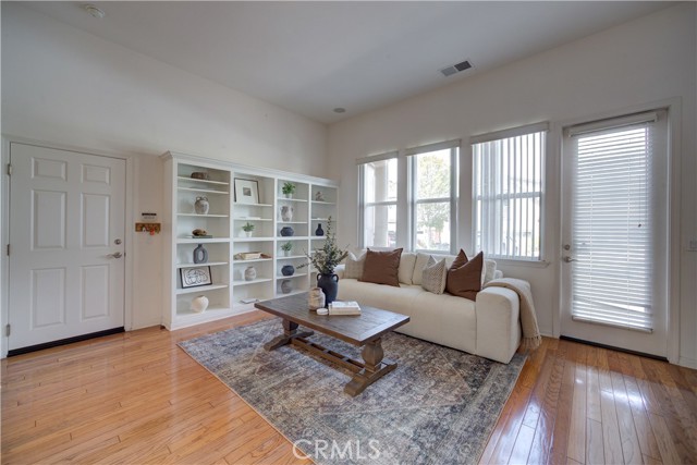 451 Main Street, Morro Bay CA: https://media.crmls.org/medias/834882ff-3de4-4ad7-becc-d062ab4d40b4.jpg
