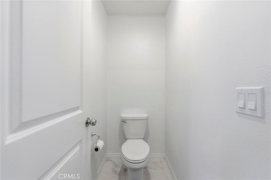 https://media.crmls.org/medias/83490e45-7cb0-4cd9-b491-f3817e35123d.jpg?preset=X-Large