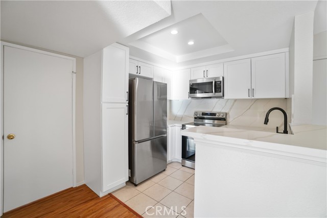 Self closing cabinets and drawers