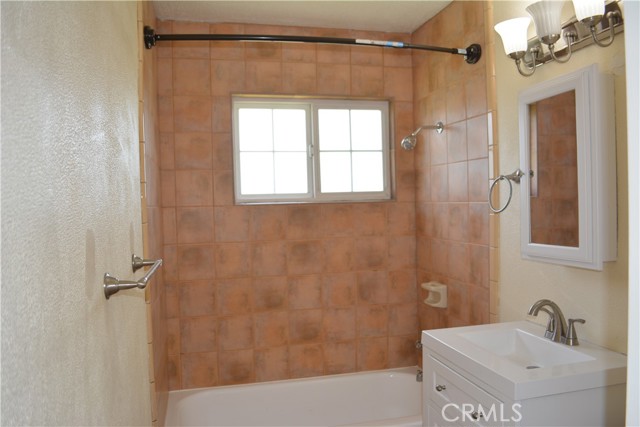 Detail Gallery Image 10 of 20 For 1402 Stevely Ave, Long Beach,  CA 90815 - 3 Beds | 2 Baths